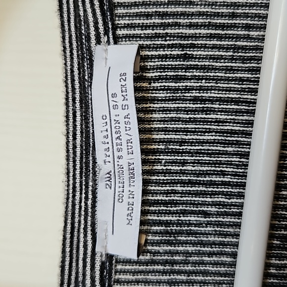 Zara Blank And White Striped Knit Dress w/ Ruffle Sleeve, Size Small - Picture 3 of 4